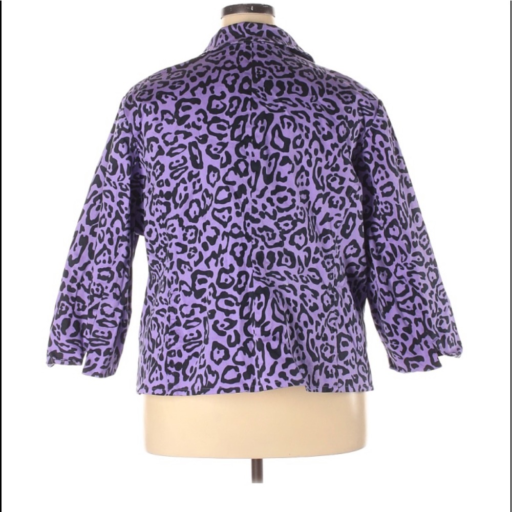 Blazer - Picture 2 of 3